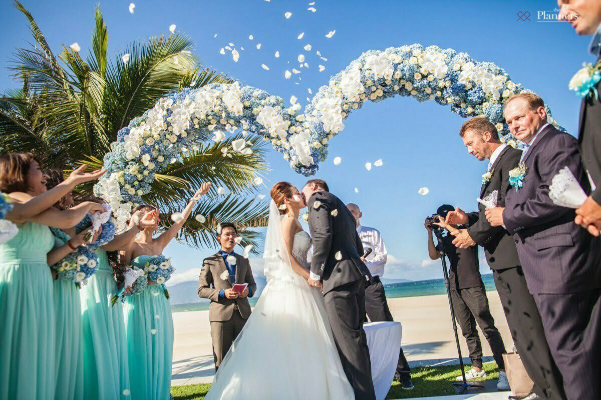 A dreamy destination wedding in Danang