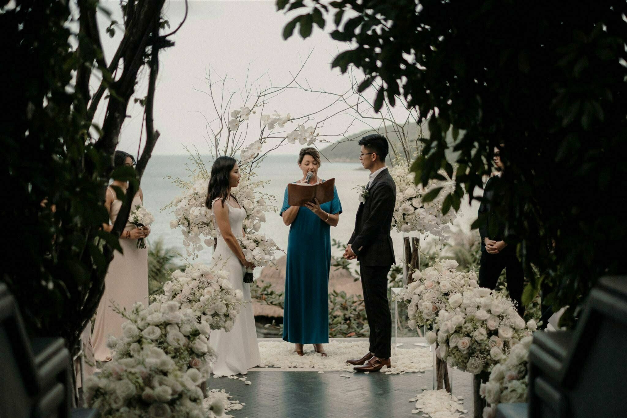 BaoViJohn DaNang Wedding HQ 165 websize - The Planners