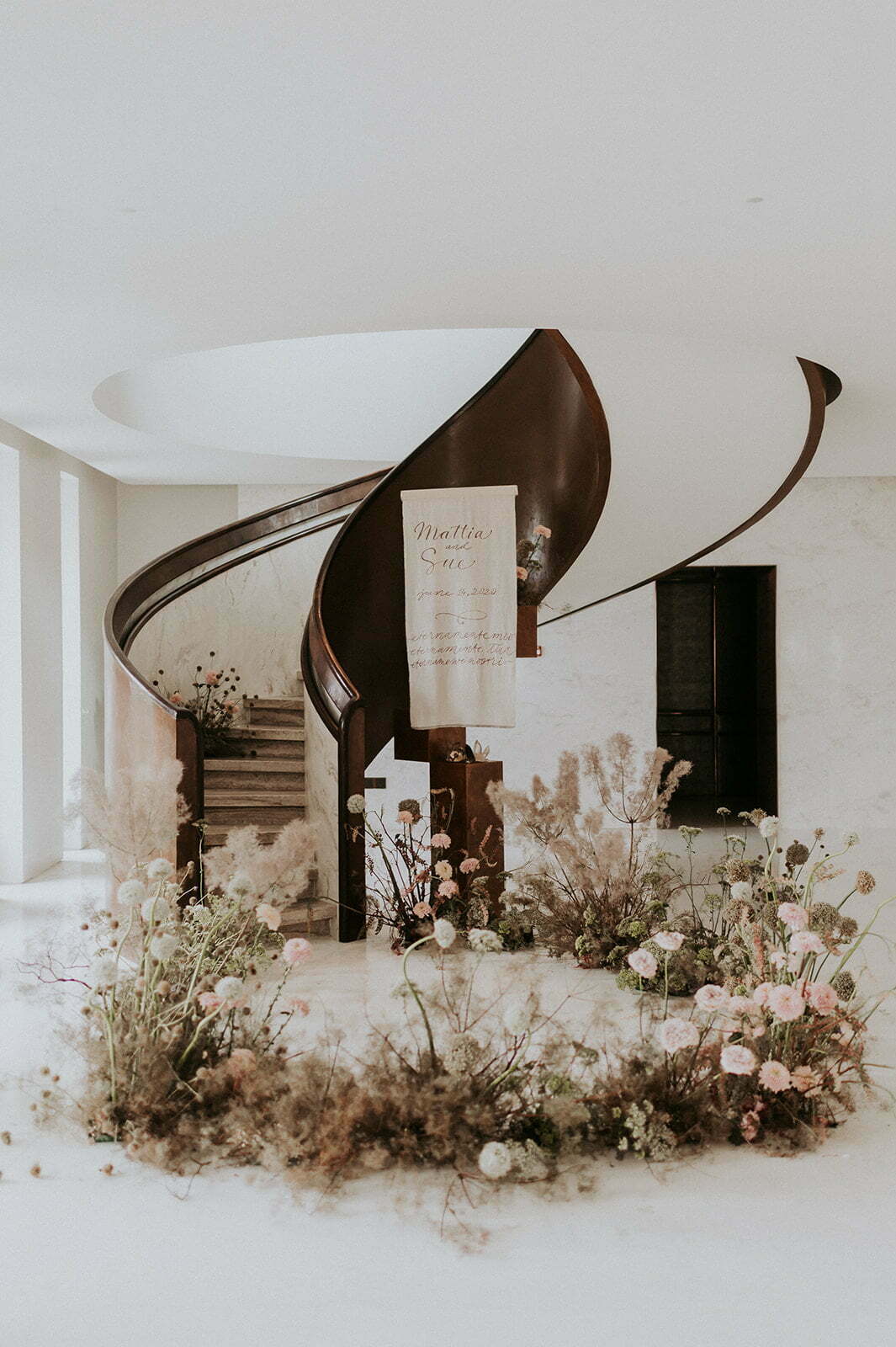 A monochrome beach wedding in Danang