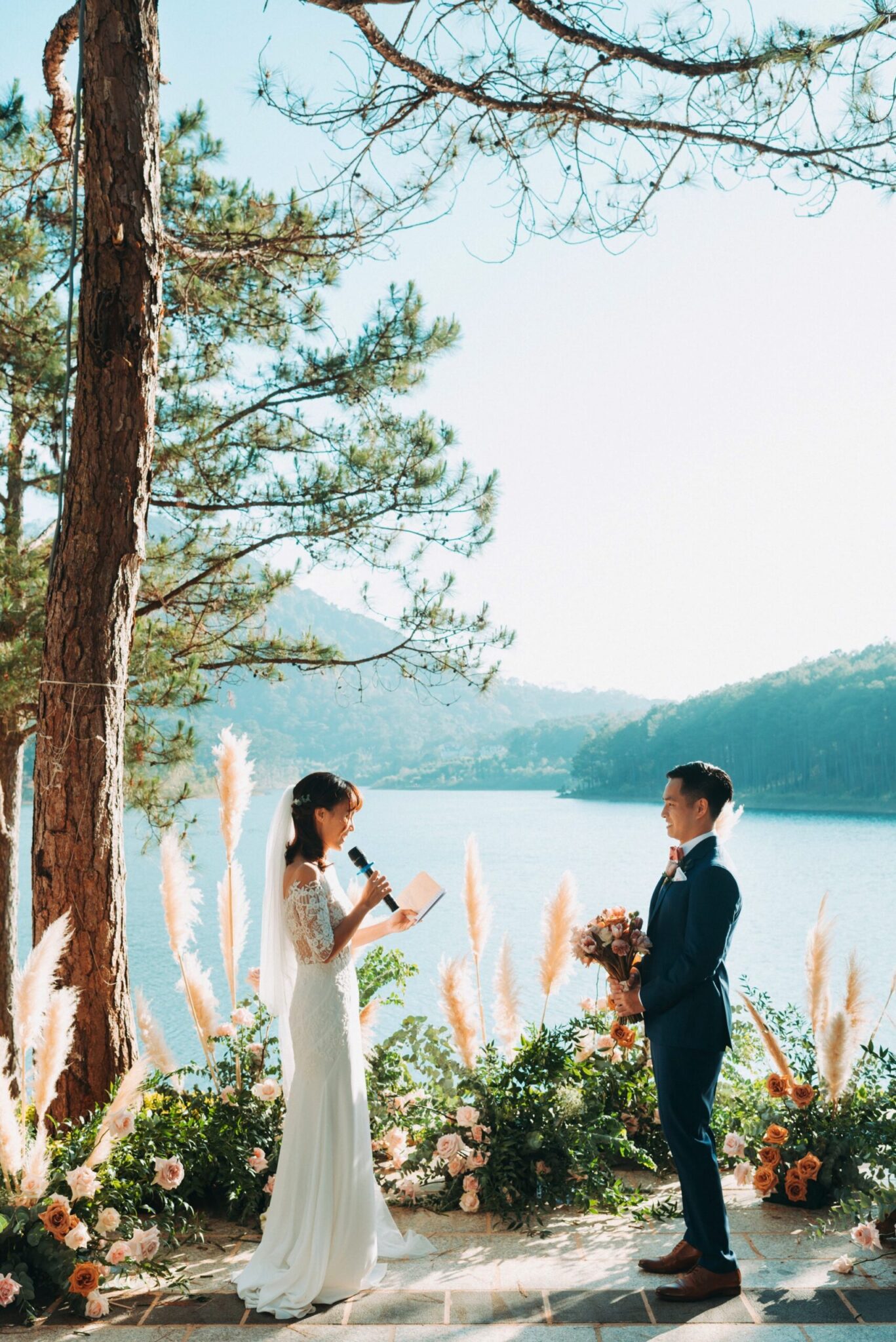 A romantic lake wedding in Dalat