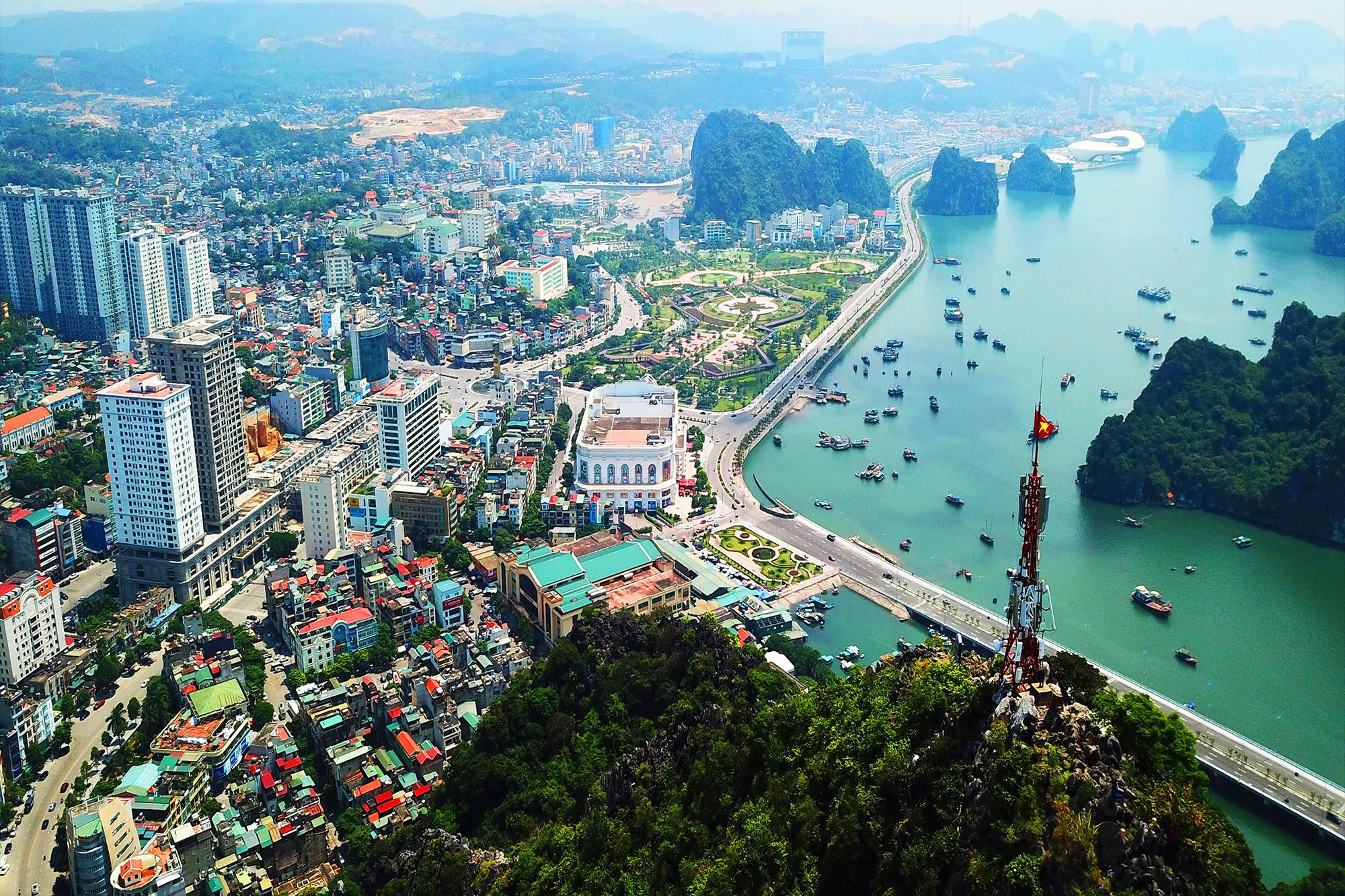 Ha Long 2019 taken by DJI FC220 - The Planners