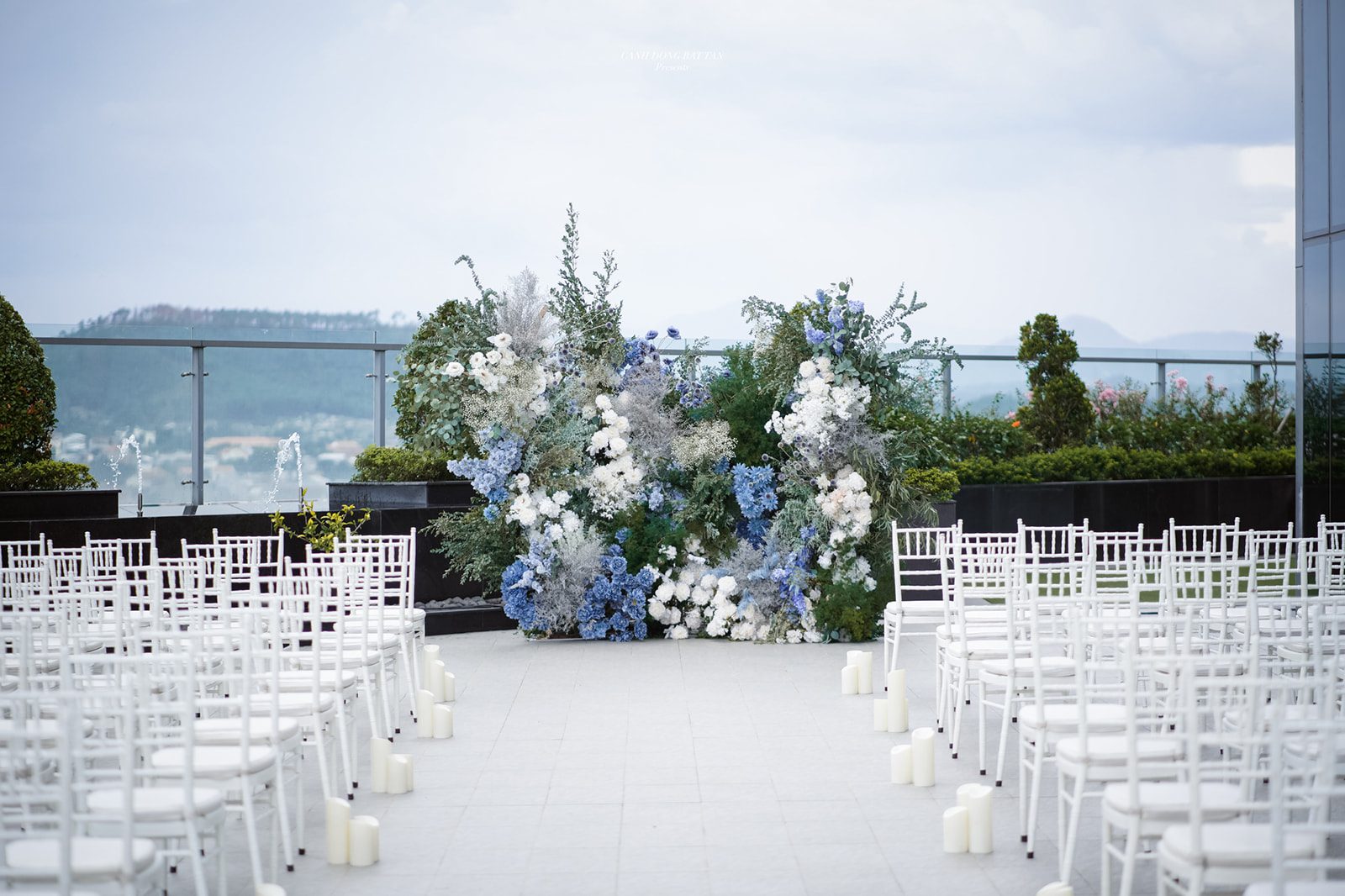 An outdoor wedding in Hue