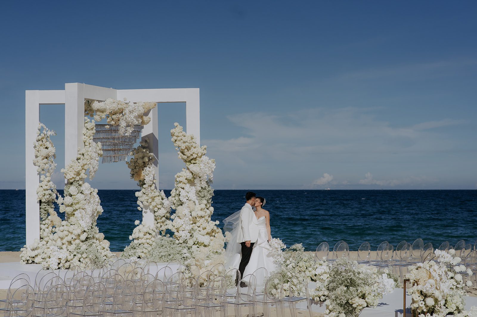 A white beach wedding in Nha Trang