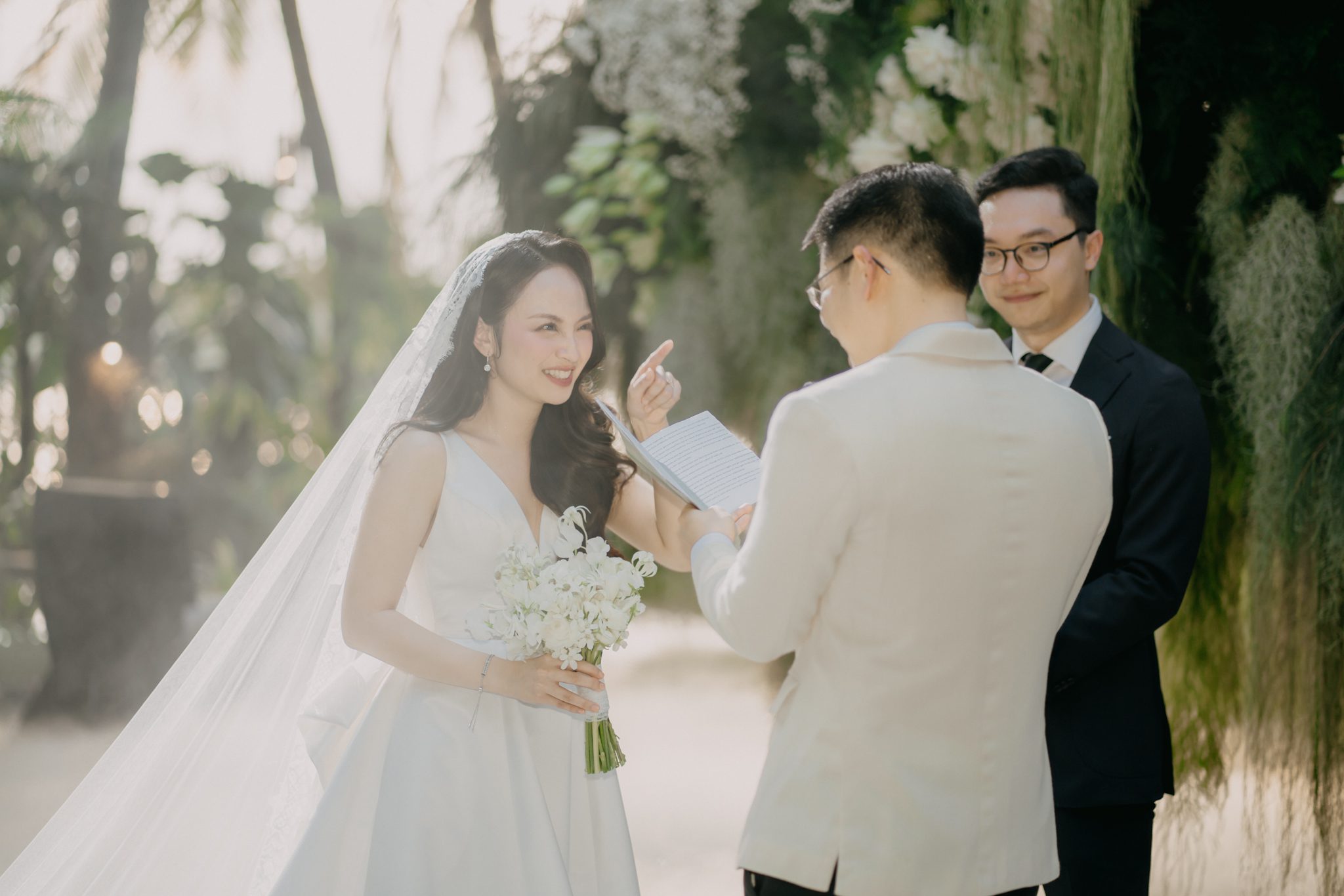 Intimate wedding at An Lam Retreat Saigon Chi VA 07337 - The Planners