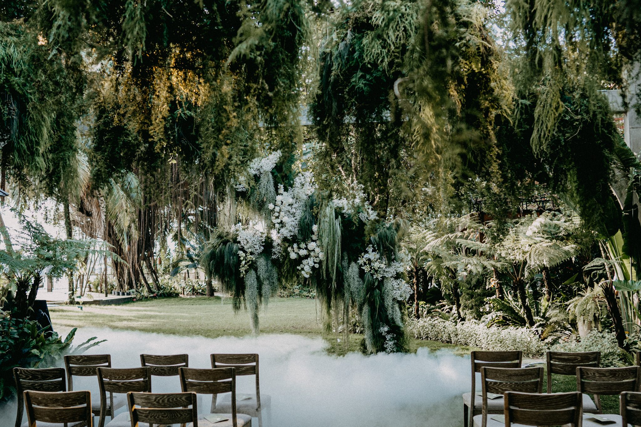 Intimate wedding at An Lam Retreat Saigon Chi VA 09407 - The Planners