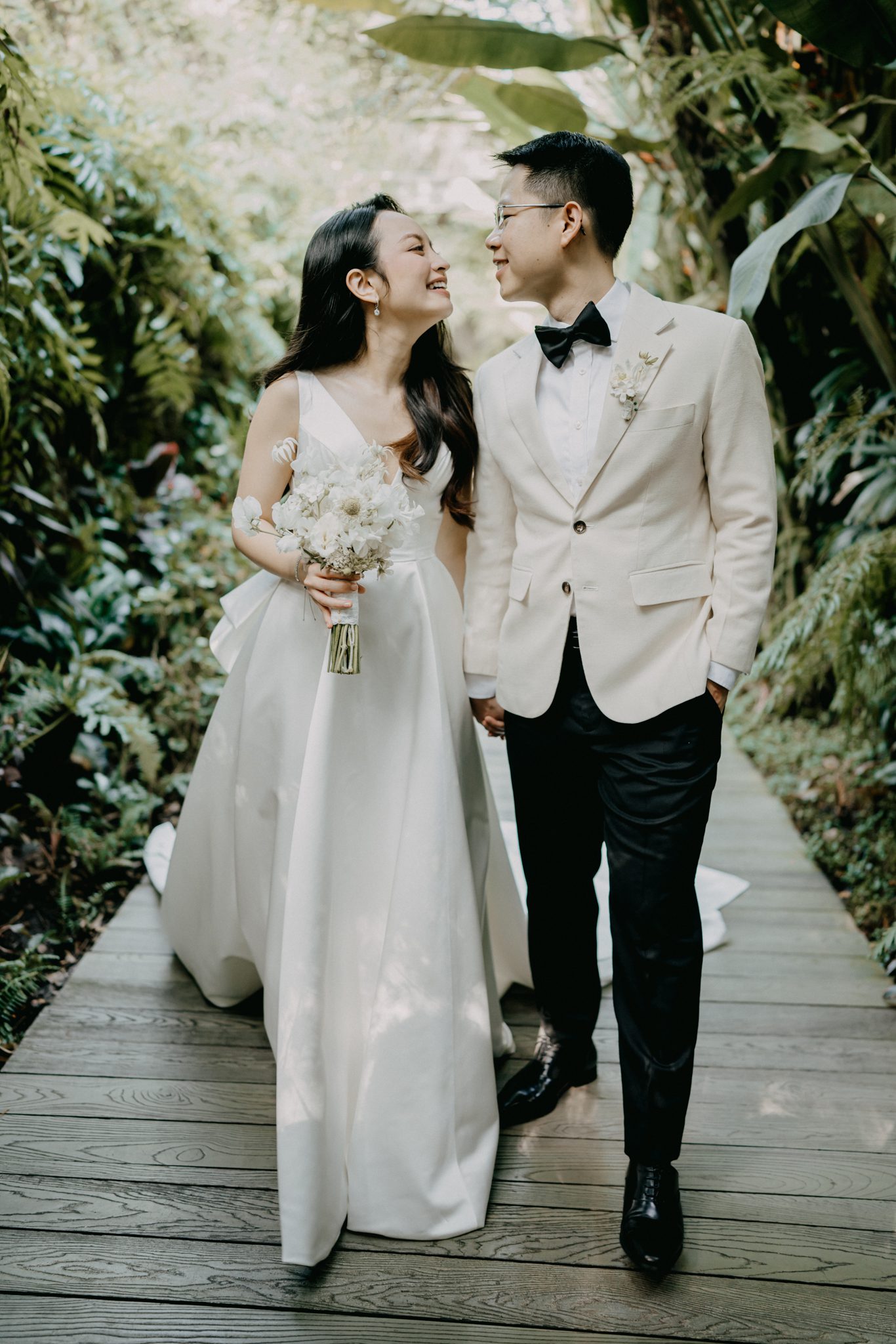 Intimate wedding at An Lam Retreat Saigon Chi VA 1448 - The Planners