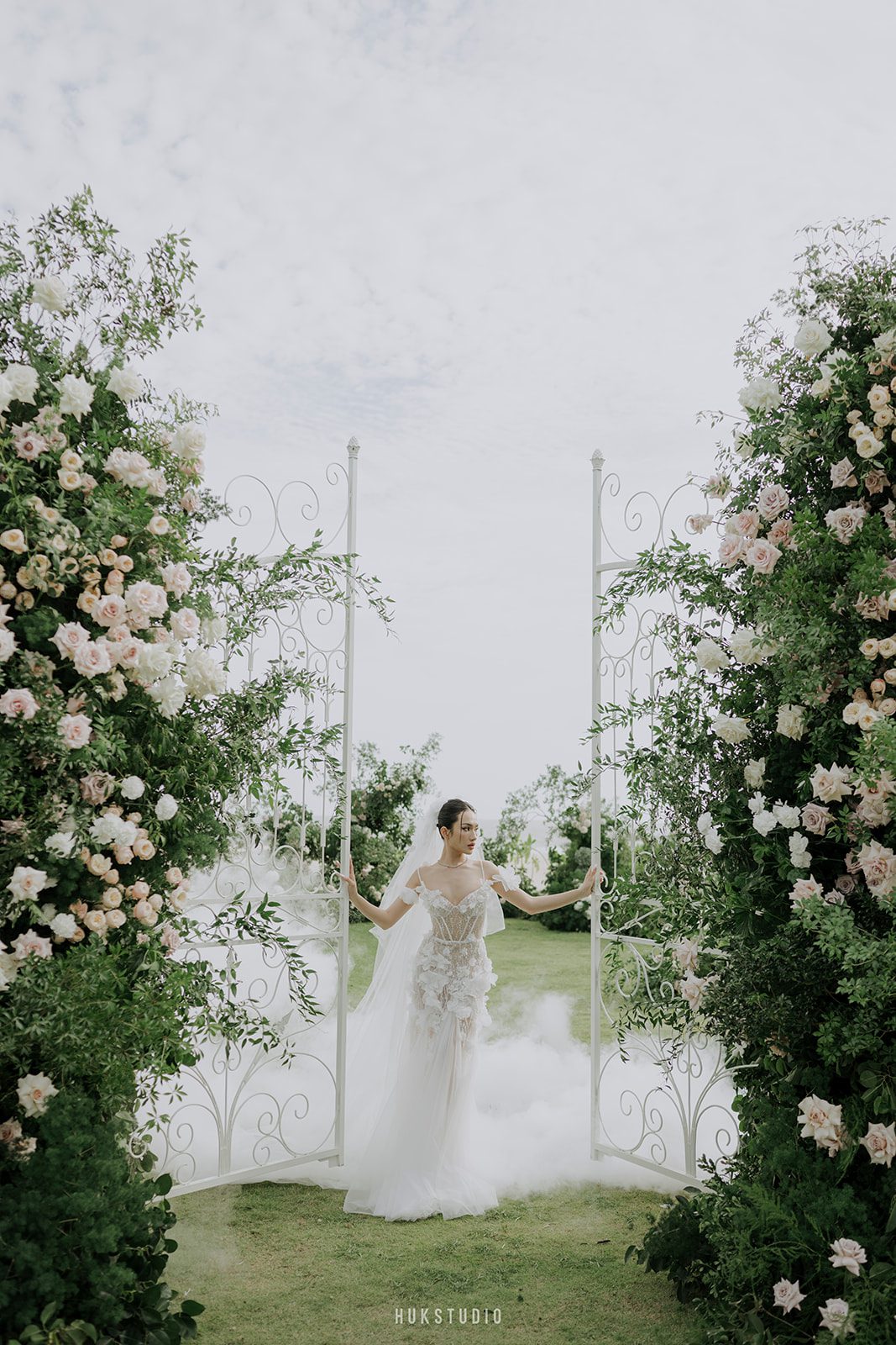 A chic garden wedding