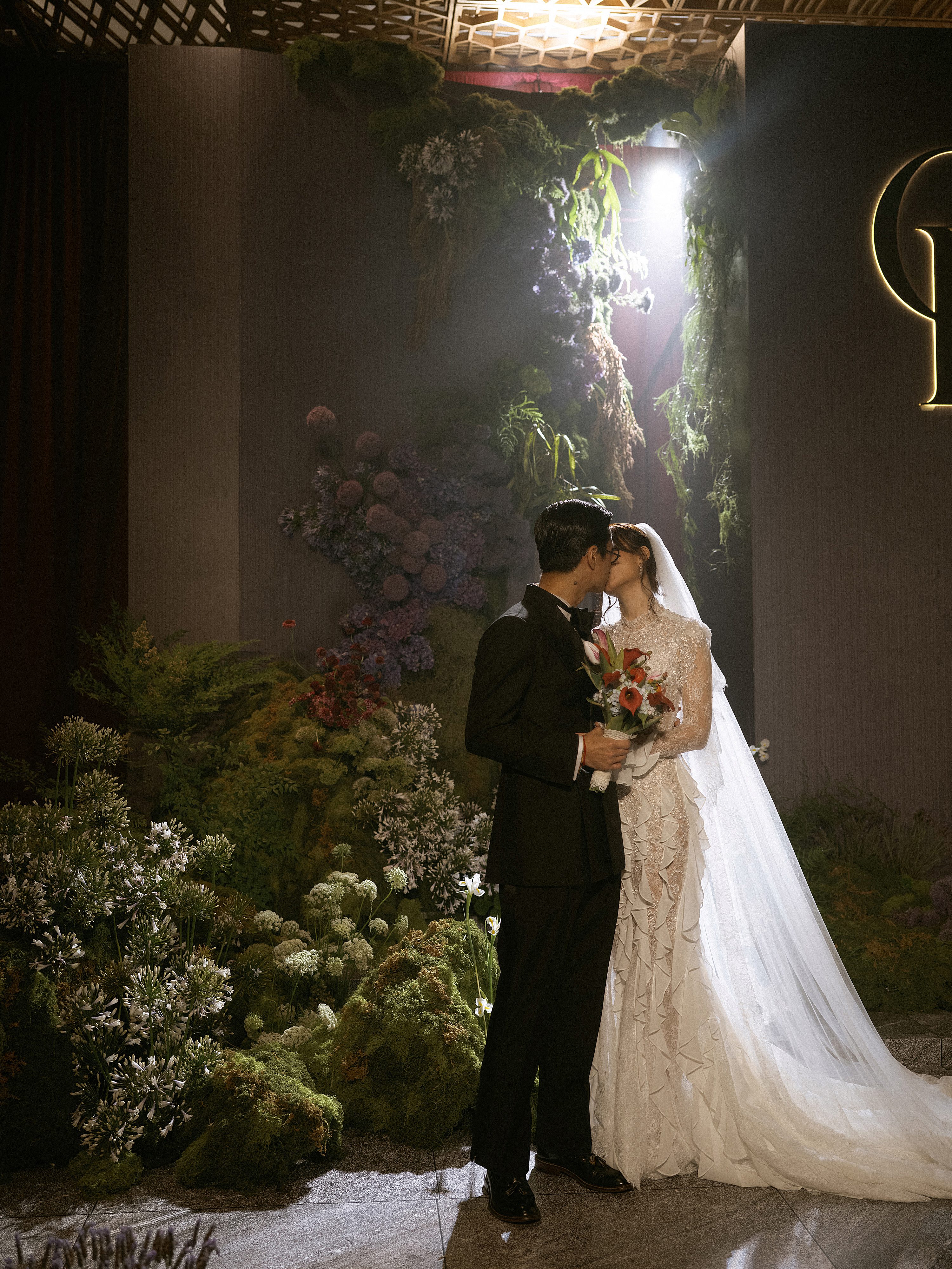 SneakpeekWeddingCH542 - The Planners