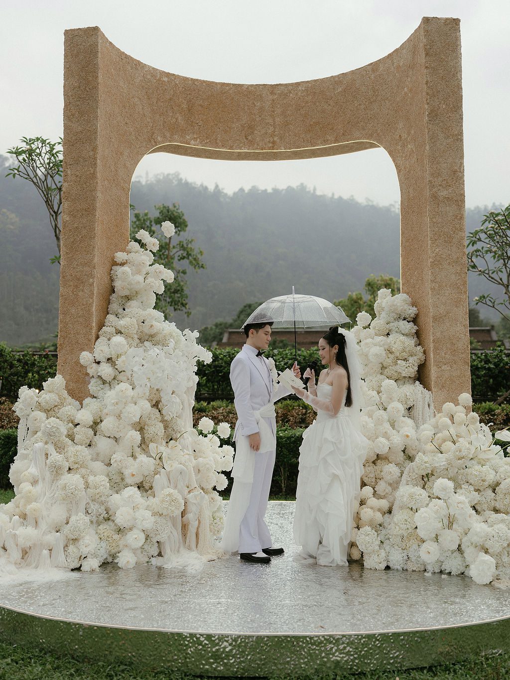 SneakpeekWeddingLH 360 - The Planners