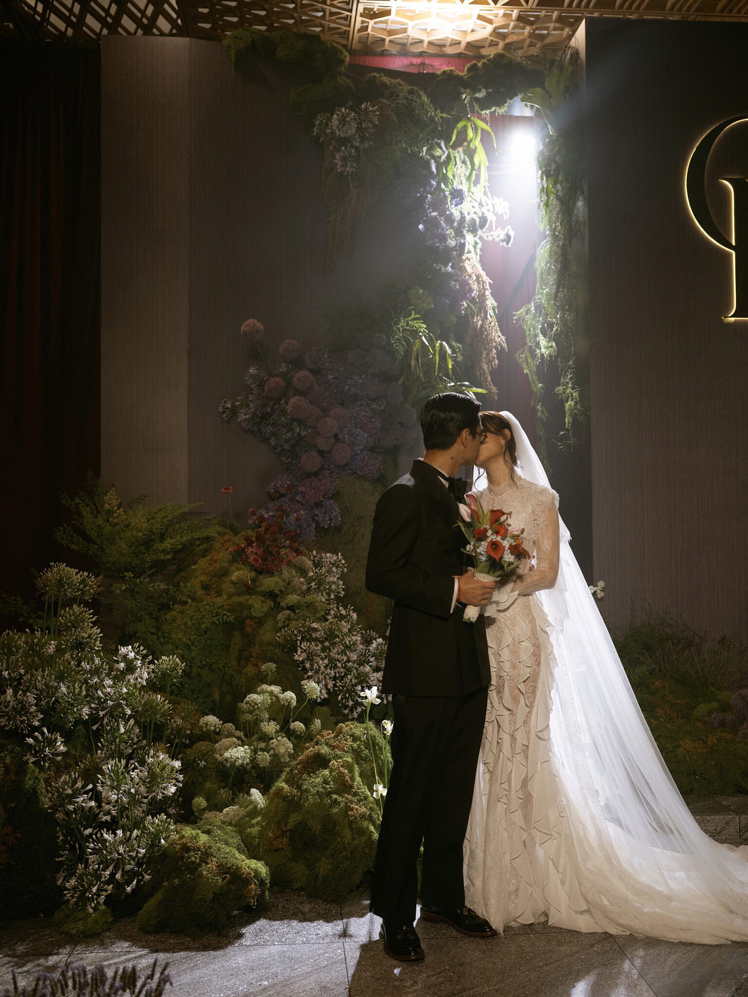 SneakpeekWeddingCH542 - The Planners