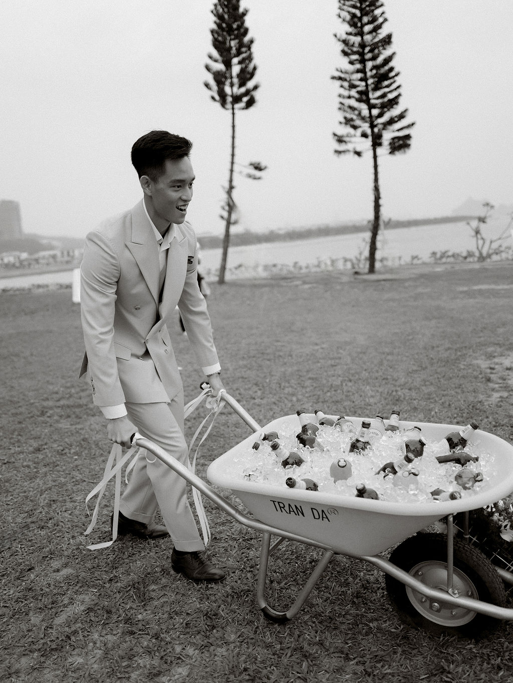 SneakpeekweddingCQ 264 - The Planners