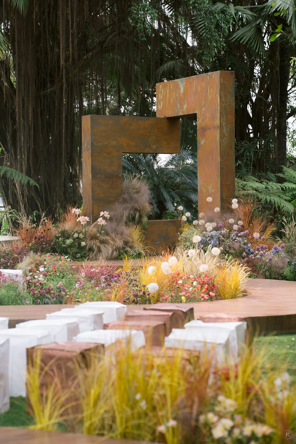 Decoration0016 - The Planners