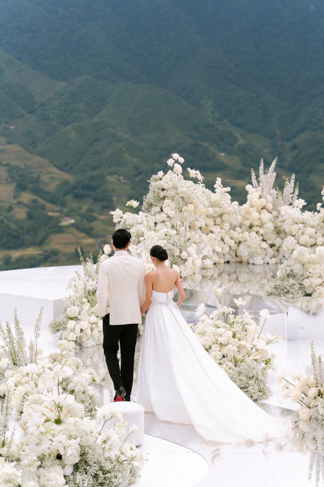 Vietnam Destination Wedding Hotlist